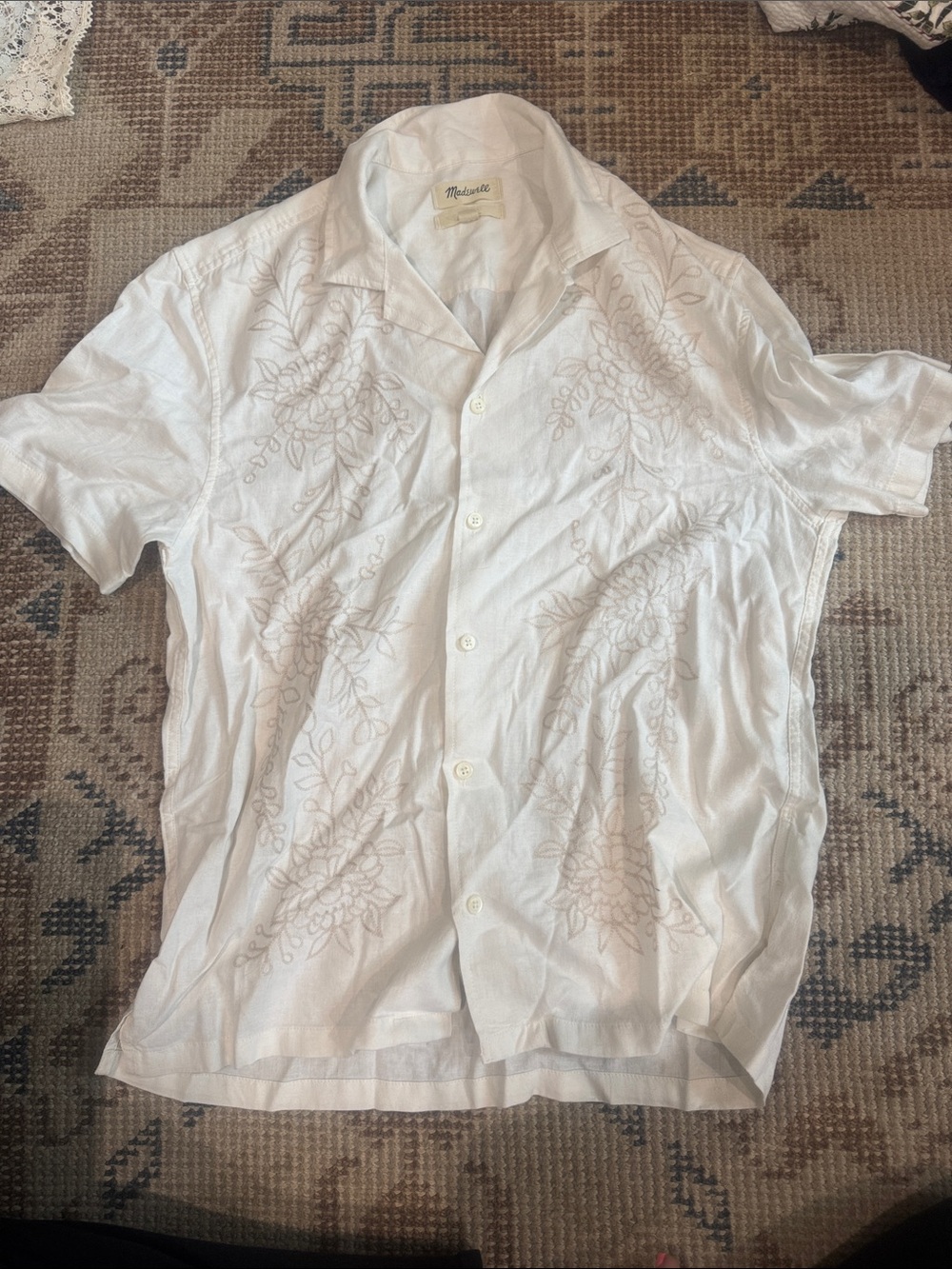 Madewell White Floral Embroidered Short-Sleeve Button-Down linen blend boxy fit